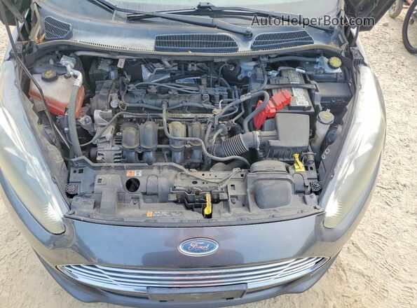 3FADP4EJ3JM122779 2018 FORD FIESTA Серебряный Вид задней части салона