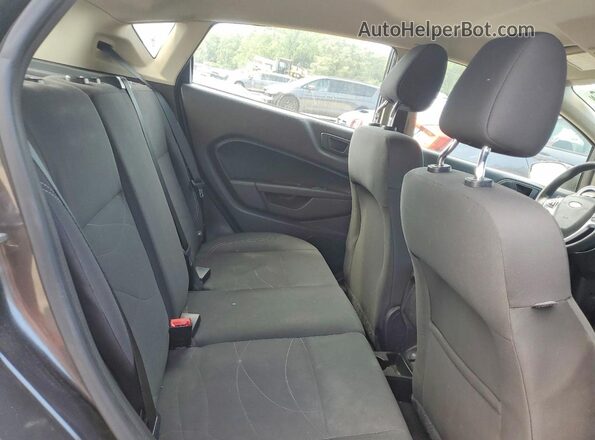 3FADP4EJ3JM122779 2018 FORD FIESTA Серебряный Вид задних сидений