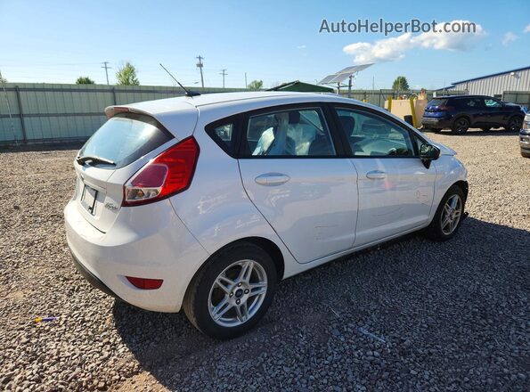 3FADP4EJ4KM122078 2019 FORD FIESTA Белый Задняя правая четверть