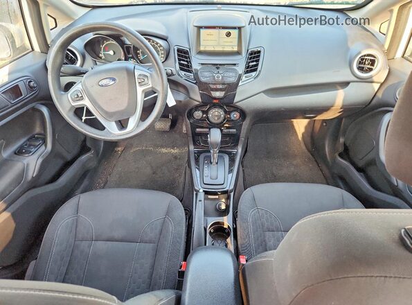 3FADP4EJ4KM132853 2019 FORD FIESTA White წინა პანელის ხედი