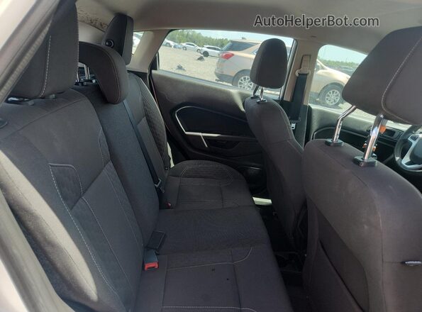 3FADP4EJ5KM106567 2019 FORD FIESTA White Rear seats view