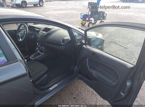 3FADP4EJ5KM107704 2019 FORD FIESTA Серый Вид салона спереди