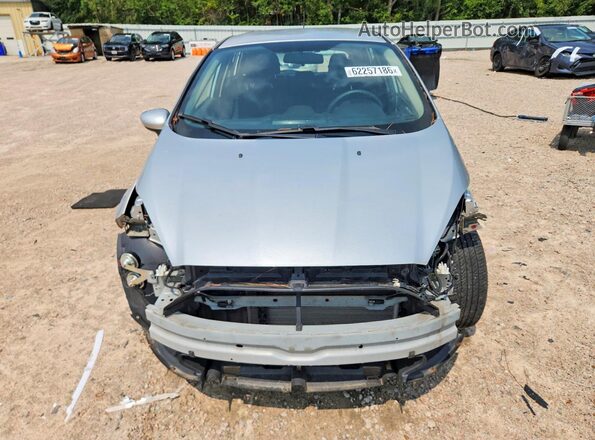 3FADP4EJ6HM114766 2017 FORD FIESTA Silver Widok z przodu