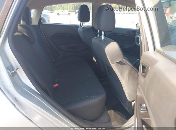 3FADP4EJ6HM152692 2017 FORD FIESTA Silver Widok naklejki z numerem VIN