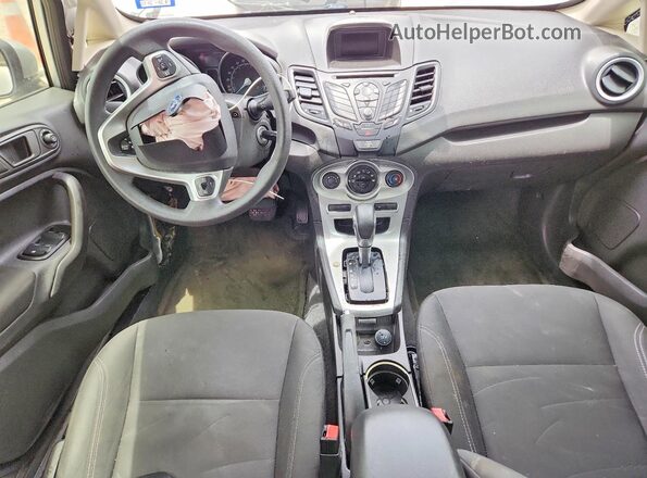 3FADP4EJ6JM113784 2018 FORD FIESTA Silver Առջևի վահանակի տեսք