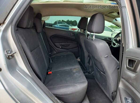 3FADP4EJ6JM113784 2018 FORD FIESTA Silver Հետևի նստատեղերի տեսք
