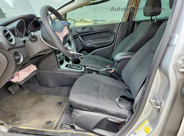 3FADP4EJ6JM113784 2018 FORD FIESTA Silver Սալոնի դիմացի տեսք