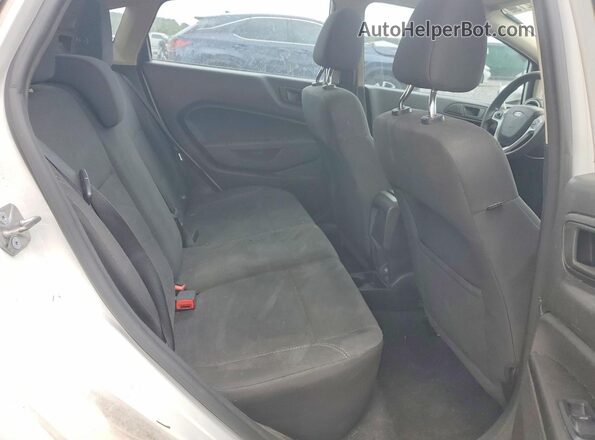 3FADP4EJ6JM133520 2018 FORD FIESTA Белый Вид задних сидений