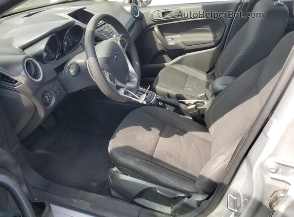 3FADP4EJ7JM121991 2018 FORD FIESTA Silver Սալոնի դիմացի տեսք