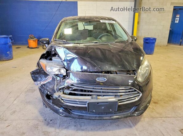 3FADP4EJ9HM149527 2017 FORD FIESTA Black Widok z przodu