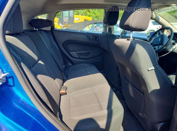 3FADP4EJXJM124139 2018 FORD FIESTA Blue Vista de los asientos traseros