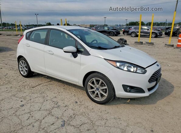 3FADP4EJXKM106404 2019 FORD FIESTA Белый Передняя правая четверть