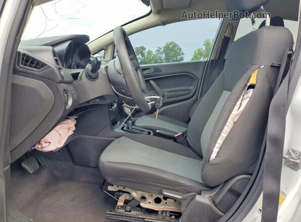 3FADP4TJ7HM171030 2017 FORD FIESTA White Vista interior delantera
