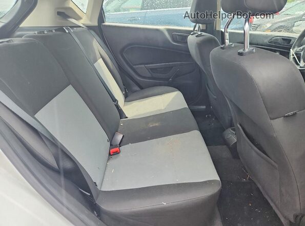 3FADP4TJXGM169755 2016 FORD FIESTA White Հետևի նստատեղերի տեսք