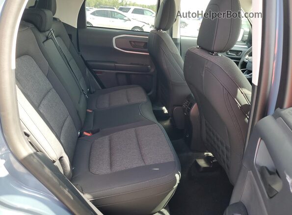 3FMCR9B63RRF55963 2024 FORD BRONCO Teal Vista de los asientos traseros