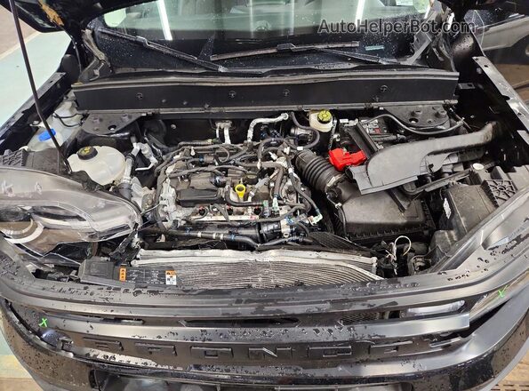3FMCR9B67RRF58574 2024 FORD BRONCO Black Widok komory silnika
