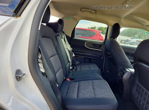 3FMCR9B6XPRD22935 2023 FORD BRONCO White Widok wnętrza z tyłu