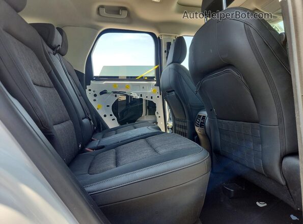 3FMCR9B6XPRD45678 2023 FORD BRONCO White Vista interior trasera