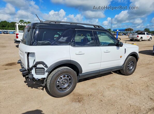 3FMCR9D91PRE14975 2023 FORD BRONCO Белый Задняя правая четверть