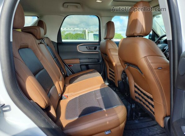 3FMCR9D91PRE14975 2023 FORD BRONCO Белый Вид задней части салона