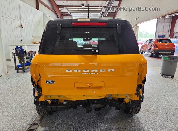 3FMCR9DA0TRE28127 2026 FORD BRONCO Оранжевый Вид сзади