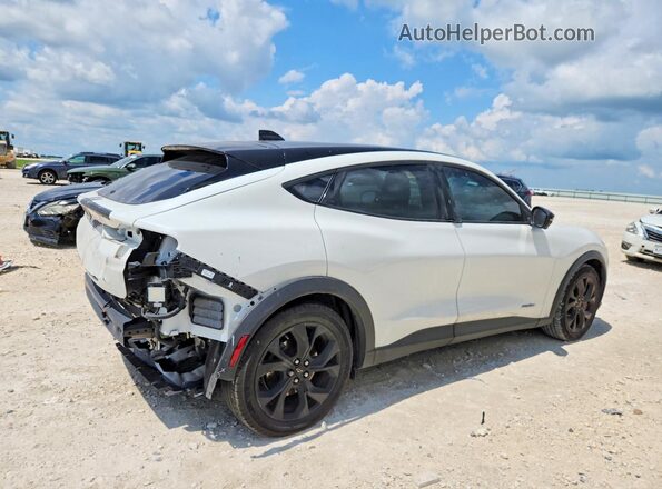 3FMTK1R40RMA01738 2024 FORD MUSTANG Белый Задняя правая четверть