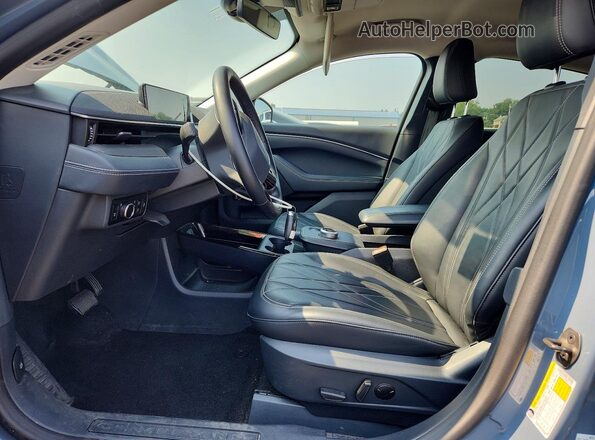 3FMTK1R44RMA13777 2024 FORD MUSTANG Gray წინა სალონის ხედი