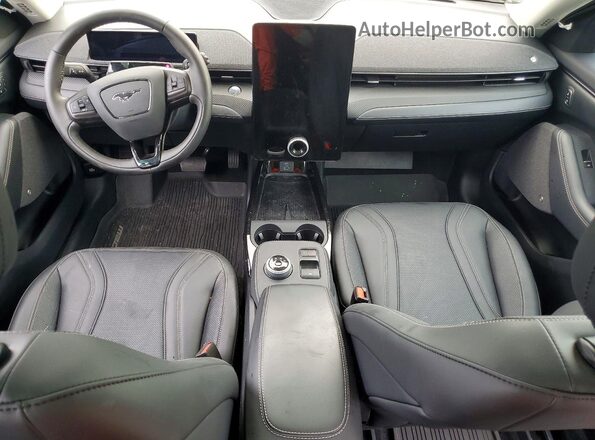 3FMTK3R43RMA07142 2024 FORD MUSTANG Черный Вид панели приборов