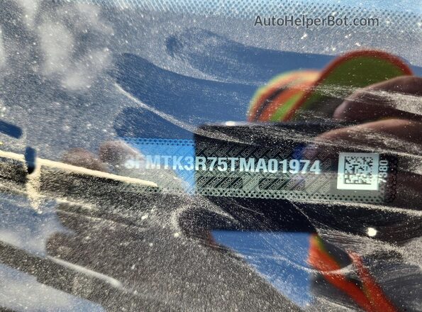 3FMTK3R75TMA01974 2026 FORD MUSTANG Black Vista del compartimento del motor