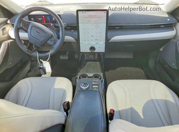 3FMTK3R78MMA62267 2021 FORD MUSTANG Белый Вид панели приборов