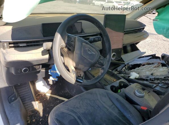 3FMTK3R7XPMA57902 2023 FORD MUSTANG Белый Вид панели приборов