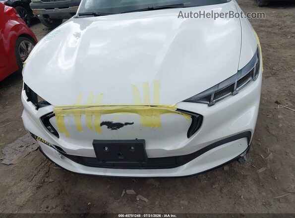 3FMTK3SU4RMA12005 2024 FORD MUSTANG MACH-E White Սարքավորումների վահանակի տեսք