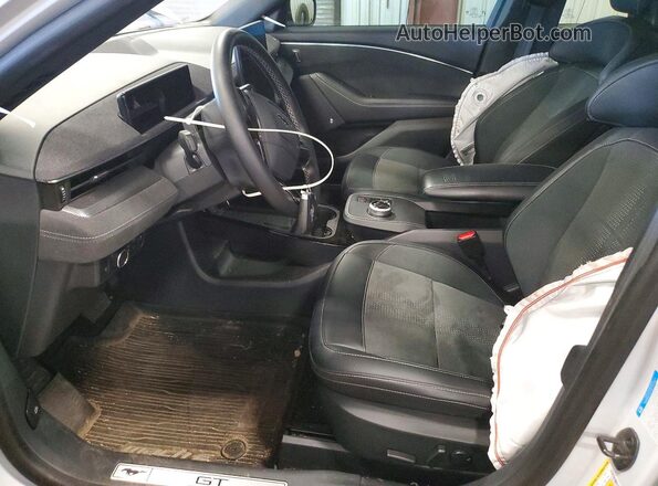 3FMTK4SX7NMA51875 2022 FORD MUSTANG Gray Front interior view