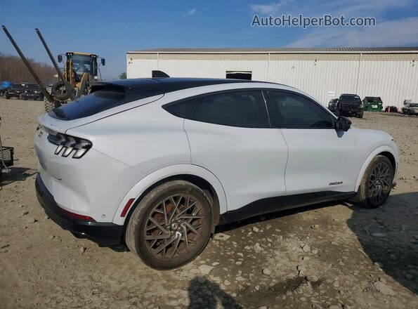 3FMTK4SXXMME04530 2021 FORD MUSTANG Белый Задняя правая четверть