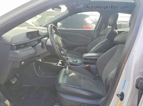 3FMTK4SXXMME04530 2021 FORD MUSTANG Белый Вид салона спереди