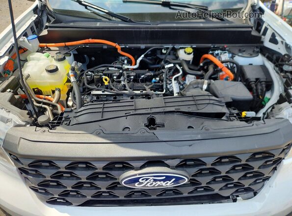 3FTTW8B34TRA45352 2026 FORD MAVERICK White უკანა სალონის ხედი