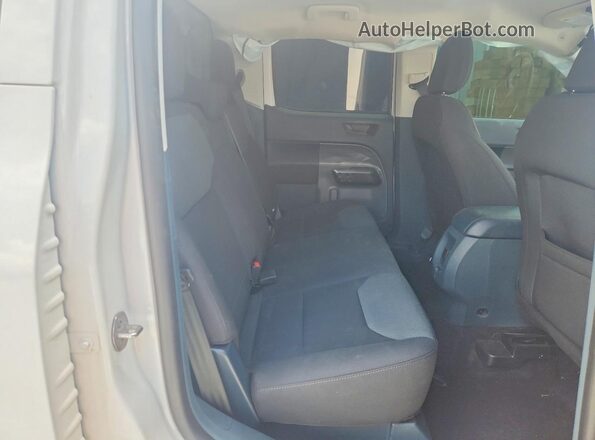 3FTTW8B95RRB75895 2024 FORD MAVERICK White Widok tylnych siedzeń