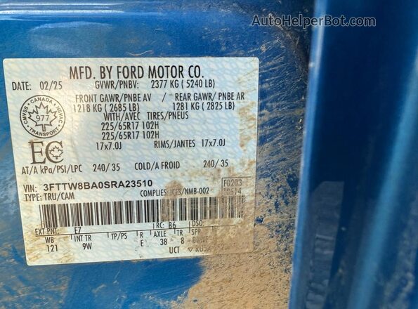 3FTTW8BA0SRA23510 2025 FORD MAVERICK Blue Front interior view