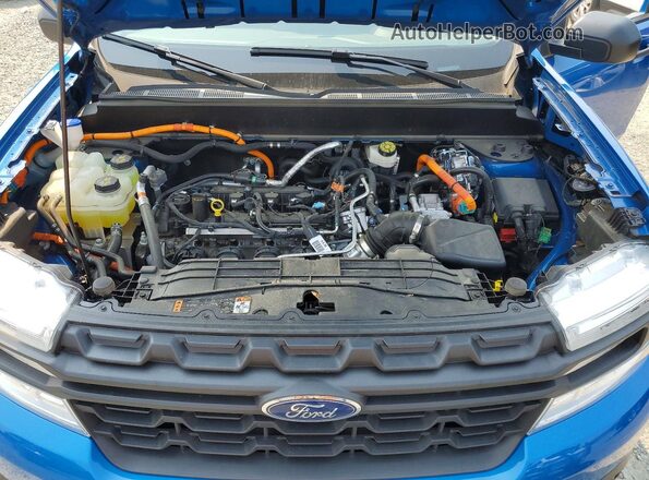 3FTTW8E30NRA08975 2022 FORD MAVERICK Blue Rear interior view