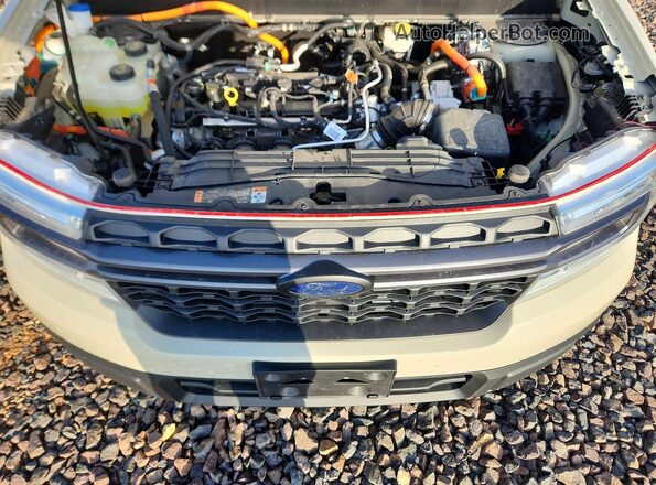 3FTTW8H32RRA01124 2024 FORD MAVERICK Beige Vista interior trasera