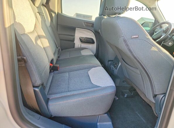 3FTTW8H32RRA01124 2024 FORD MAVERICK Beige Vista de los asientos traseros