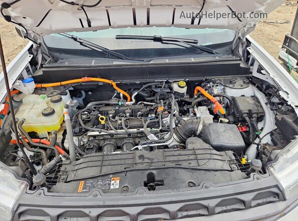 3FTTW8H32RRB46227 2024 FORD MAVERICK White Rear interior view