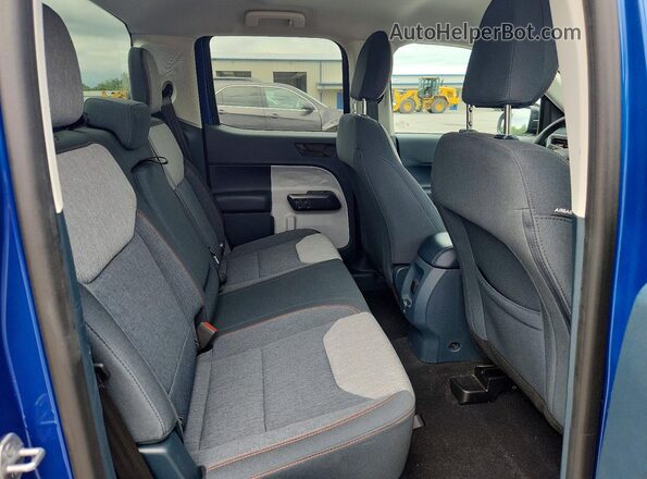 3FTTW8H34RRA36716 2024 FORD MAVERICK Blue Vista de los asientos traseros