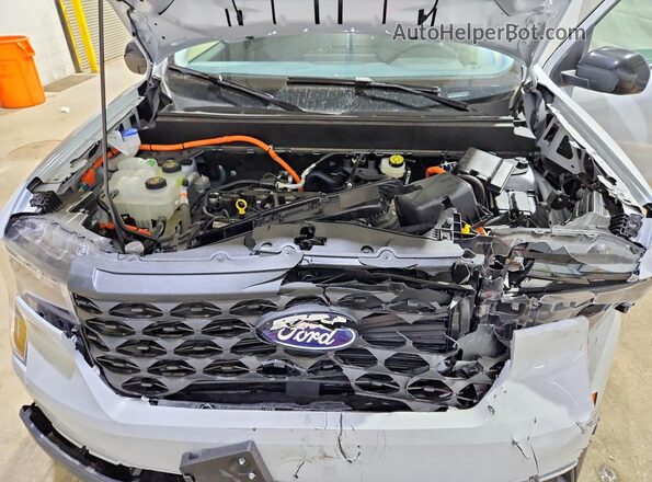 3FTTW8J32TRA43875 2026 FORD MAVERICK Gray Widok wnętrza z tyłu