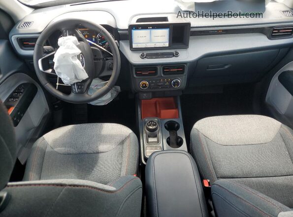 3FTTW8J98RRB46201 2024 FORD MAVERICK Silver Dashboard view