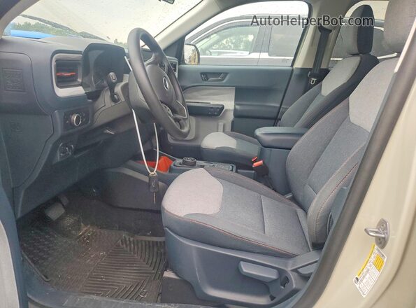 3FTTW8J98RRB74838 2024 FORD MAVERICK Cream Widok wnętrza z przodu