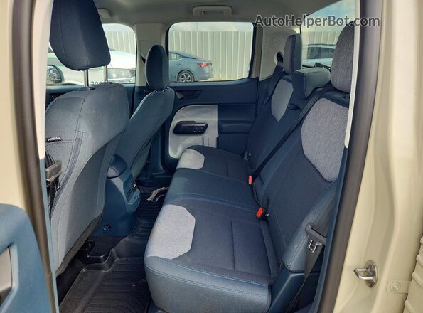 3FTTW8JAXSRA59559 2025 FORD MAVERICK Tan Rear seats view