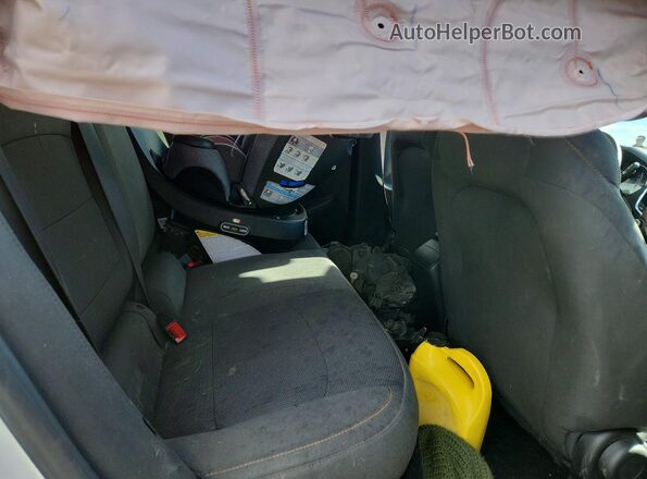 3G1BC6SM7KS614812 2019 CHEVROLET CRUZE Серебряный Вид задних сидений