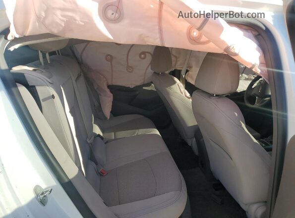 3G1BE5SM6HS566622 2017 CHEVROLET CRUZE White Vista de los asientos traseros