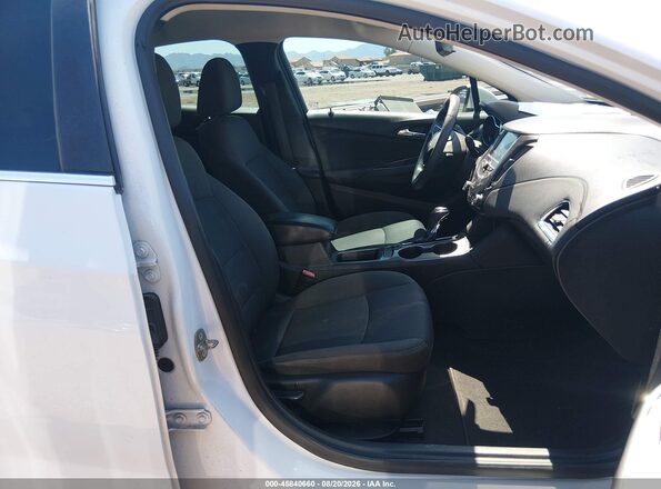 3G1BE6SM2HS594939 2017 CHEVROLET CRUZE White წინა სალონის ხედი